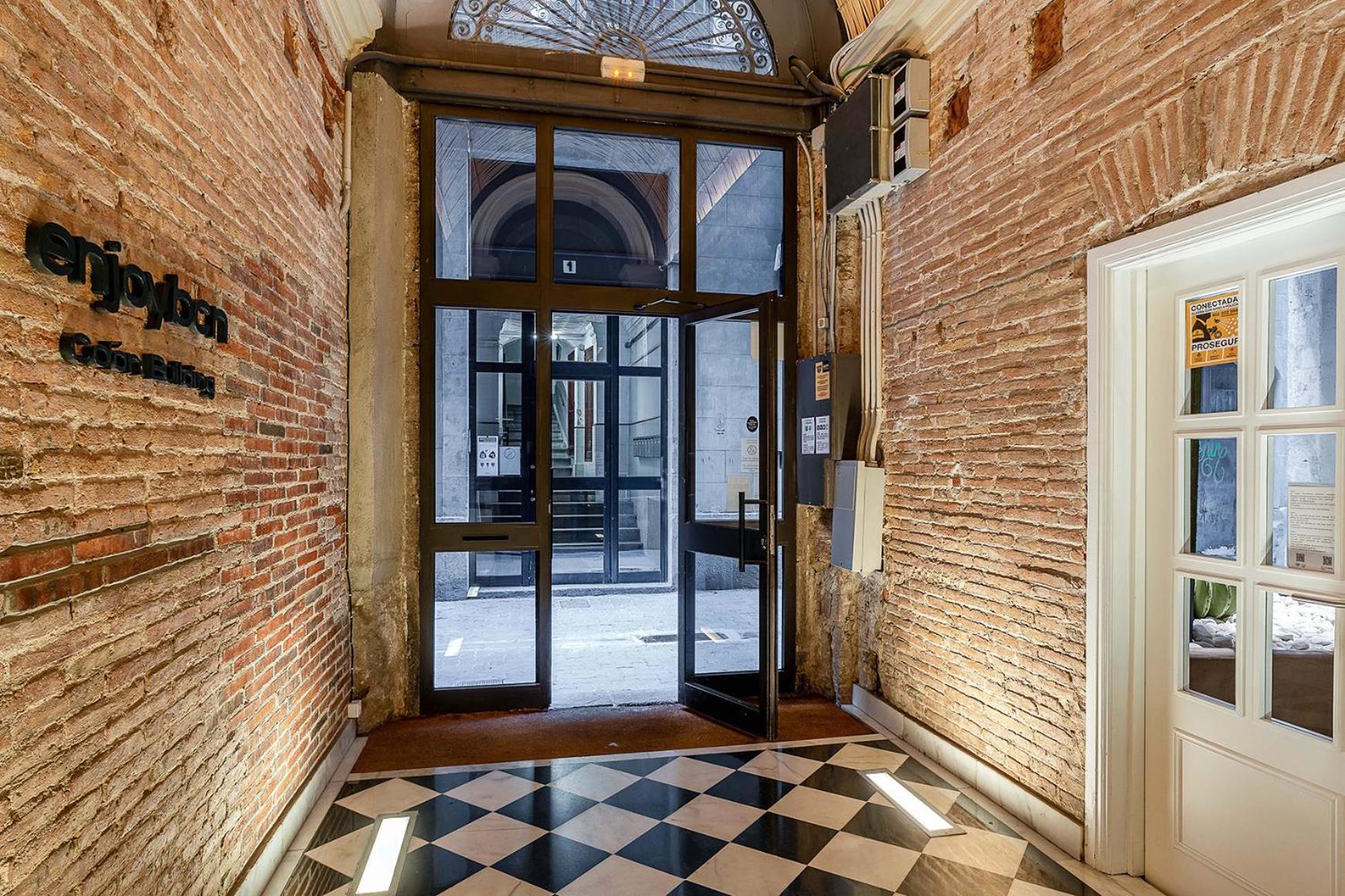 Enjoybcn Colon Apartments Barcelona Zewnętrze zdjęcie